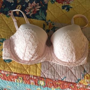 Victoria’s Secret Body by Victoria Pink lace bra